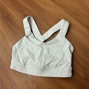 Lululemon white sports Bra Size 4